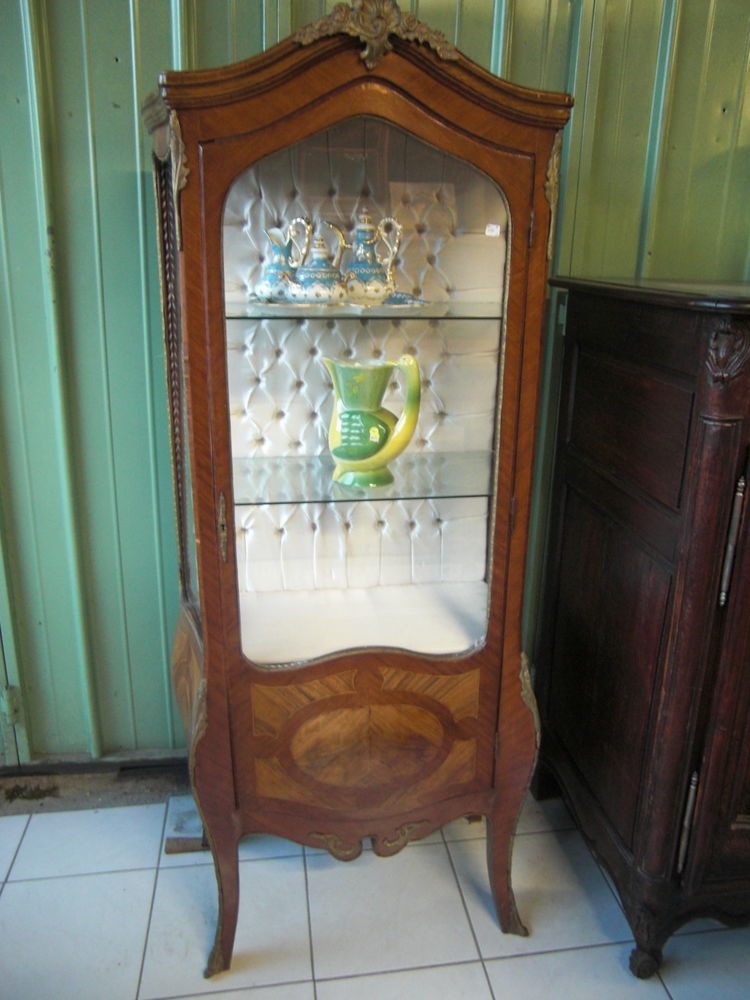 Vitrine ancienne 299 Ch�teau-l'�v�que (24)