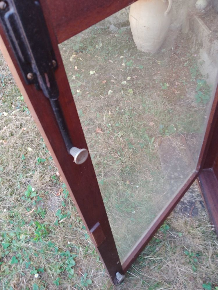 vitrine ancienne 20 Bonnes (86)