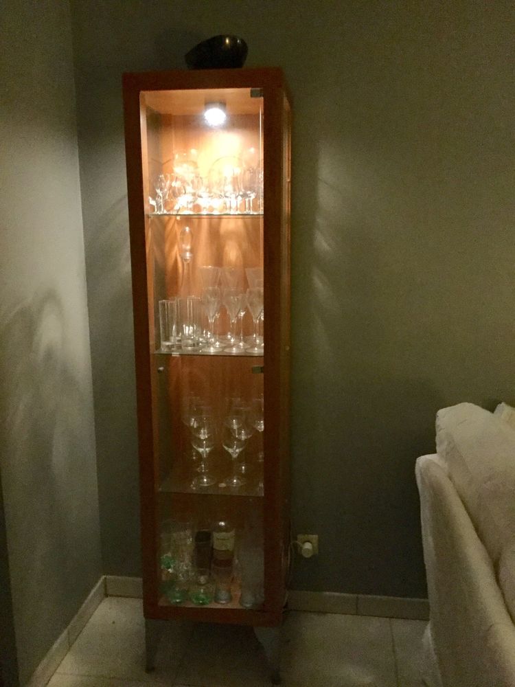 Vitrine avec spot 40 Mandelieu-la-Napoule (06)