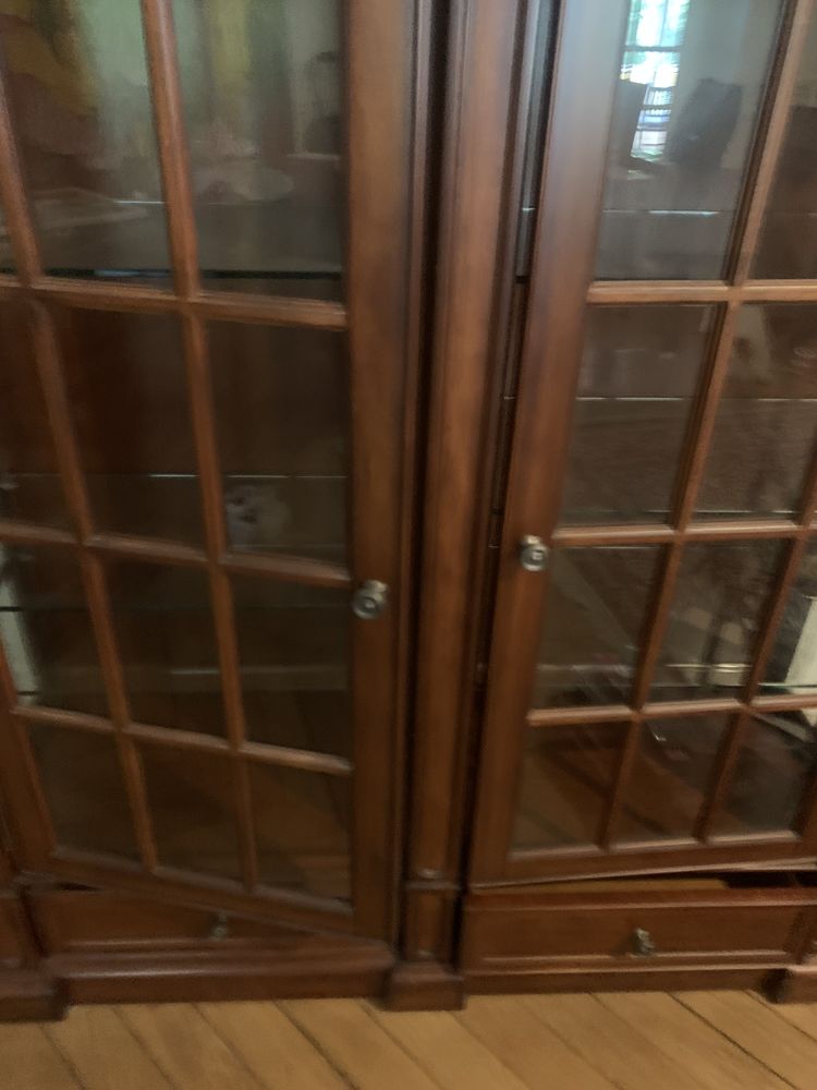 Vitrine en bois  - Pair 600 Paris 8 (75)