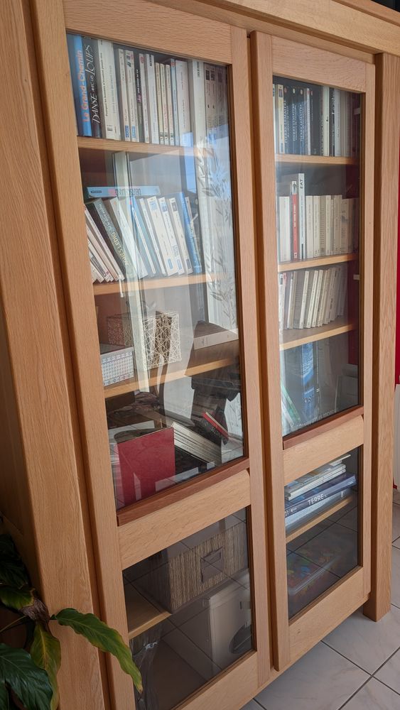 Vitrine ch�ne massif 550 Thouar�-sur-Loire (44)