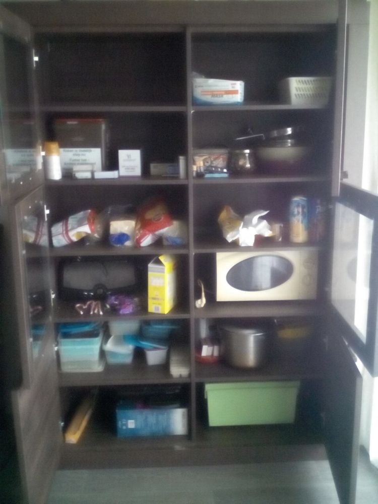 vitrine en bon etat 150 La Madeleine (59)