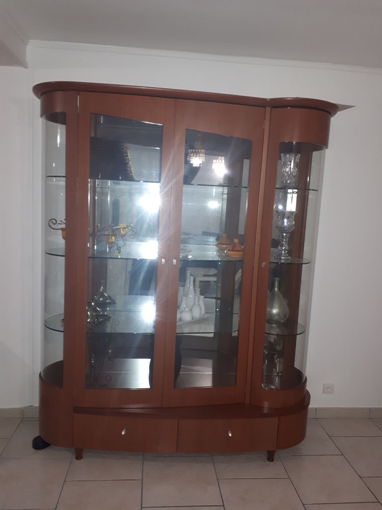 Vitrine Haut de gamme 690 Jargeau (45)
