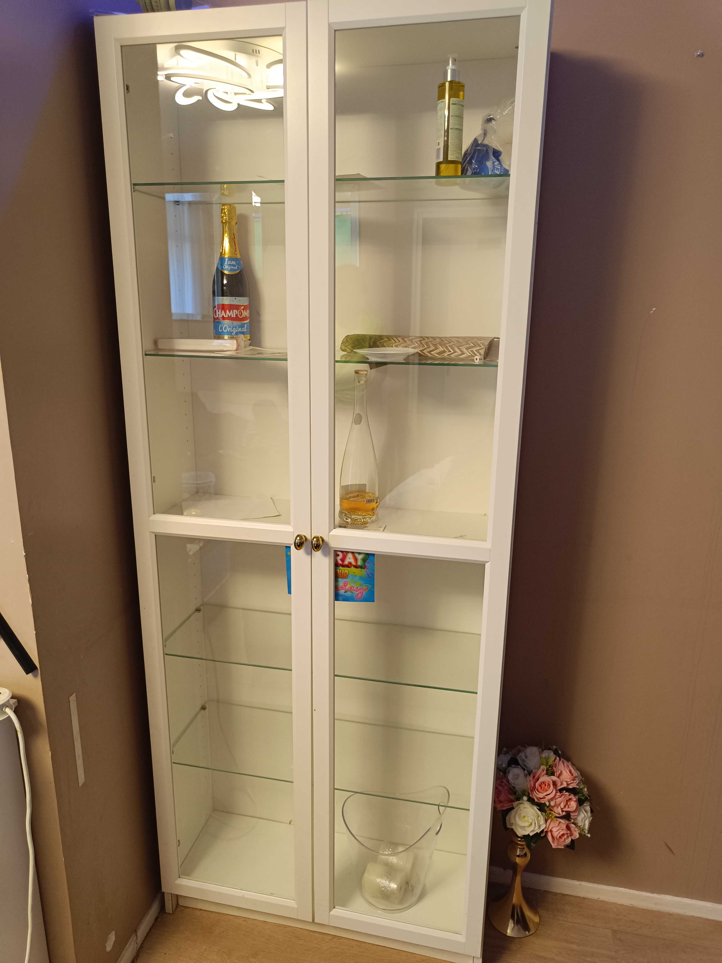 vitrine, machine �  laver,lit , buffet, r�frig�rateur 100 Les Clayes-sous-Bois (78)