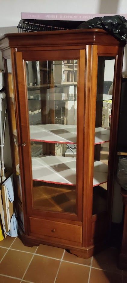 vitrine en merisier 500 Saint-Sauveur-de-Montagut (07)