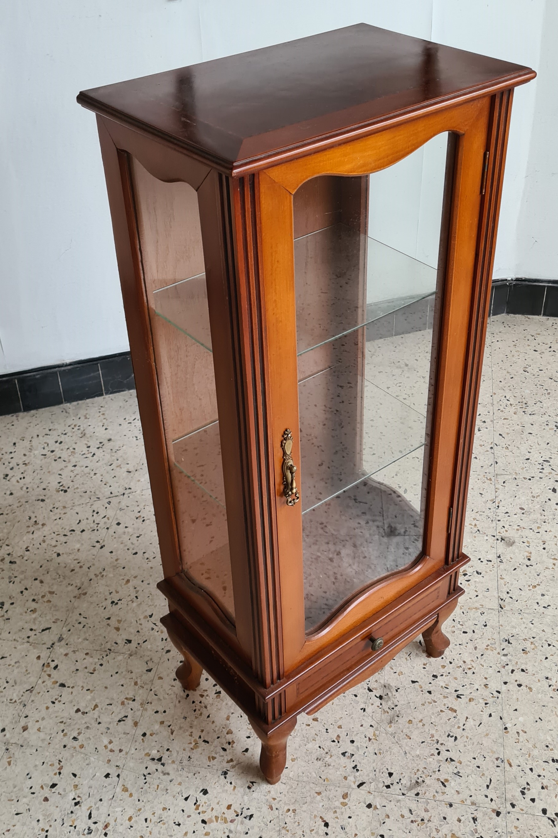 Vitrine en merisier 120 Thonon-les-Bains (74)
