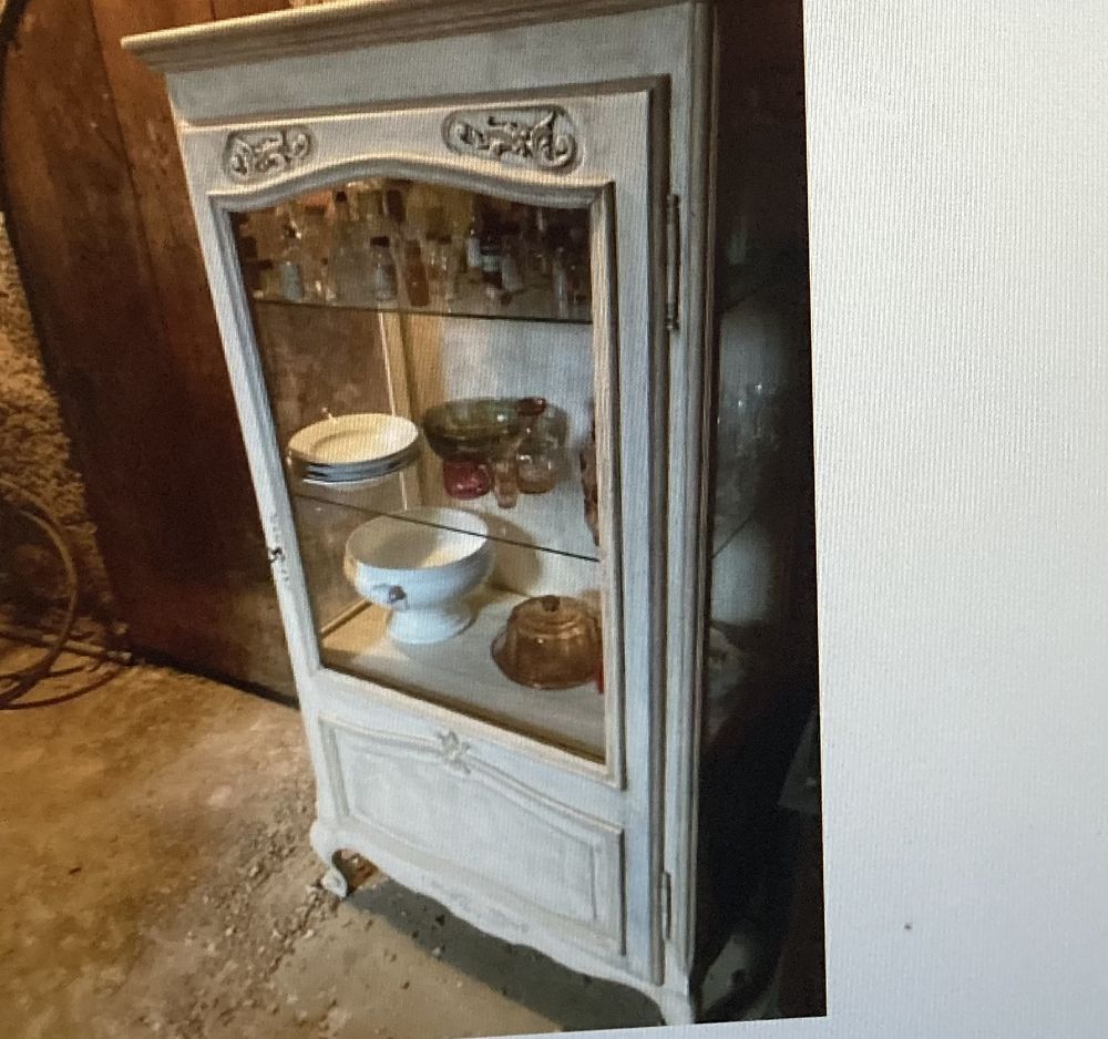 vitrine patin� cerus� beige 450 Saint-Romain-au-Mont-d'Or (69)