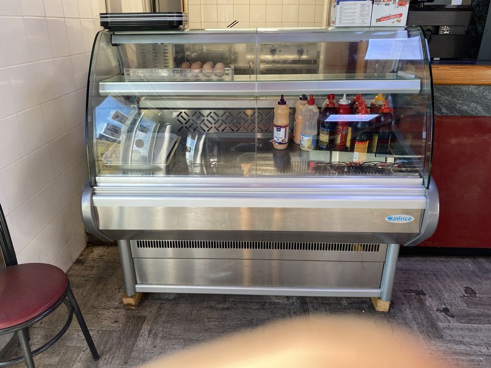 vitrine refrugeree 300 Cholet (49)