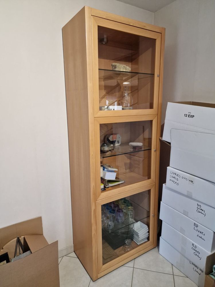 Vitrine de salon/salle � manger en tr�s bon �tat 120 Lons-le-Saunier (39)