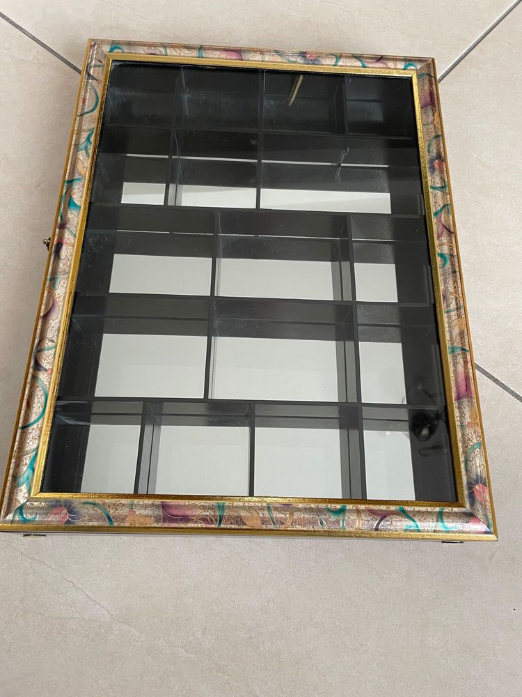 Vitrine 15 Milly-la-For�t (91)