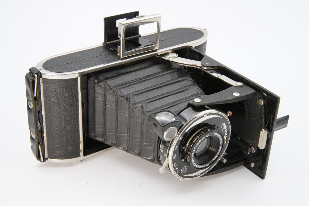 Voigtlander Bessa 6x9 Anastigmat Voigtar 10.5cm F6.3 avec ca 70 Vincennes (94)