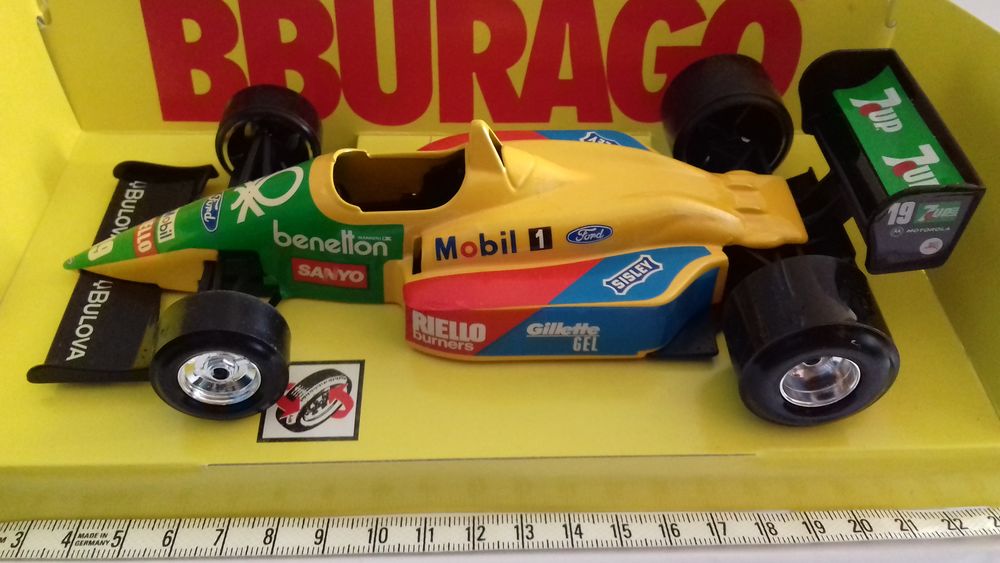 voiture collection F1 Benetton Ford m�tal 1/24. 10 Paris 18 (75)