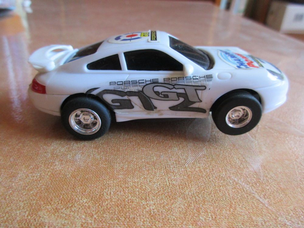 voiture de course porsche pour circuit �lectrique 10 Grenoble (38)