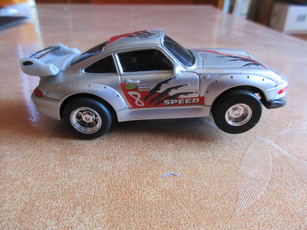 voiture de course pour circuit �lectrique 10 Grenoble (38)