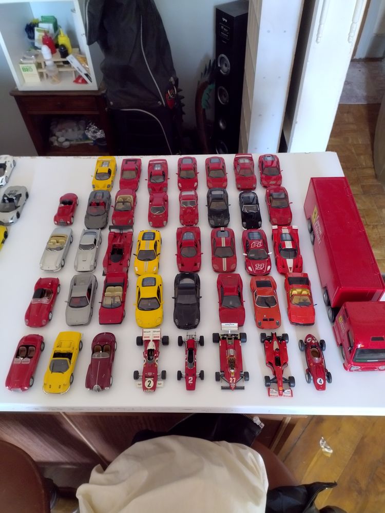 Voiture 1/43 Ferrari et lamborghini 15 Rive-de-Gier (42)