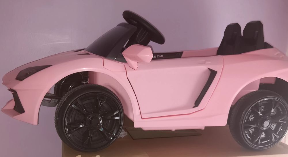 Voiture lomborghini rtelecomande parentale en tre bonne �tat 120 Amiens (80)