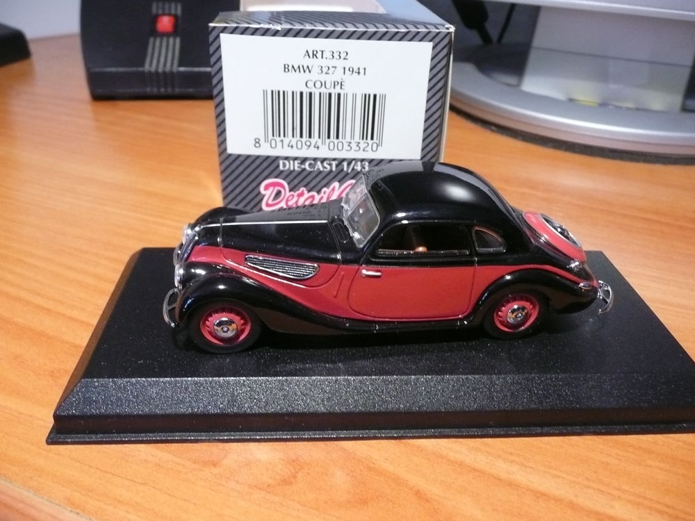 
Voiture miniature 1/43 BMW  327 1941 coup� 25 Saint-Symphorien-d'Ozon (69)