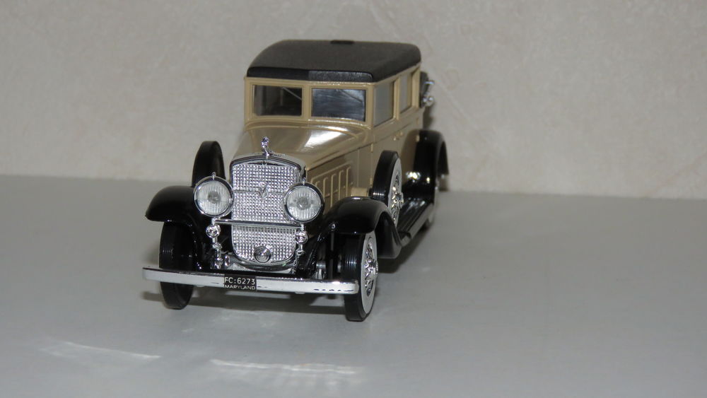 Voiture miniature Cadillac V16 1931 9 Gap (05)