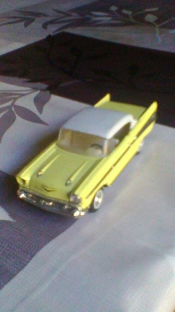 Voiture miniature 57  Chevy 10 Avermes (03)