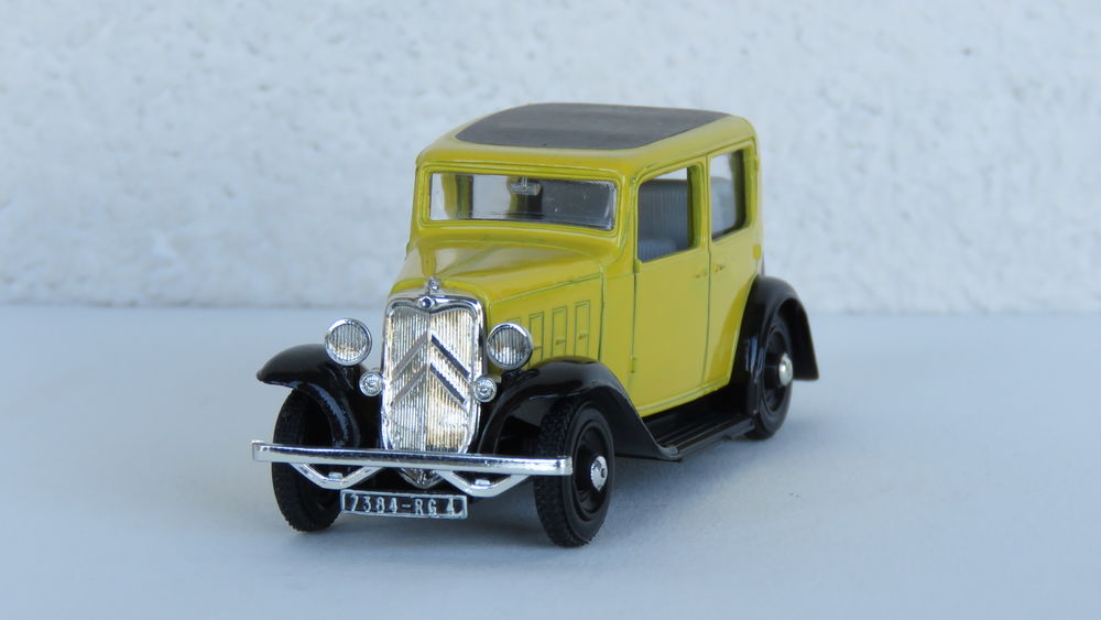 Voiture miniature Citro�n Rosalie berline 1933 9 Gap (05)