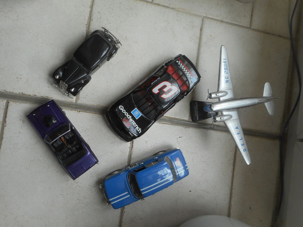 voiture miniature collection solido et burago faire prix 0 Saran (45)