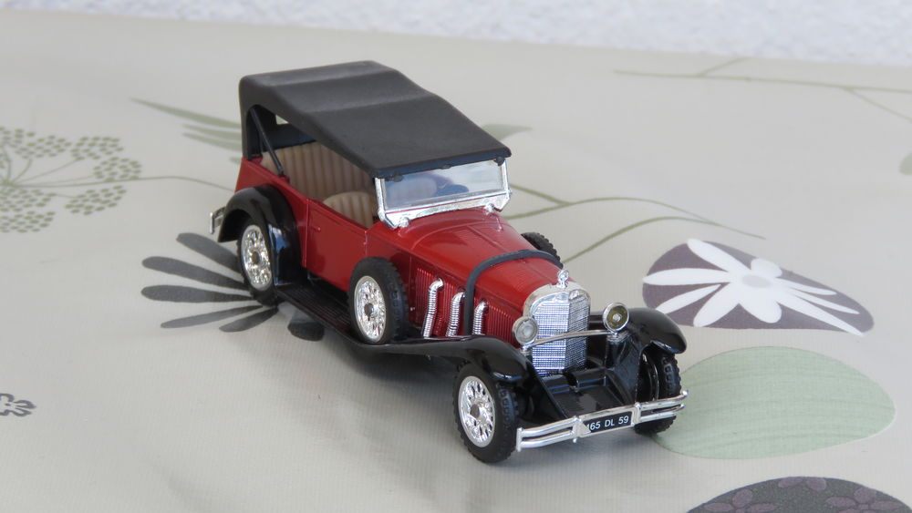Voiture miniature Mercedes 9 Gap (05)