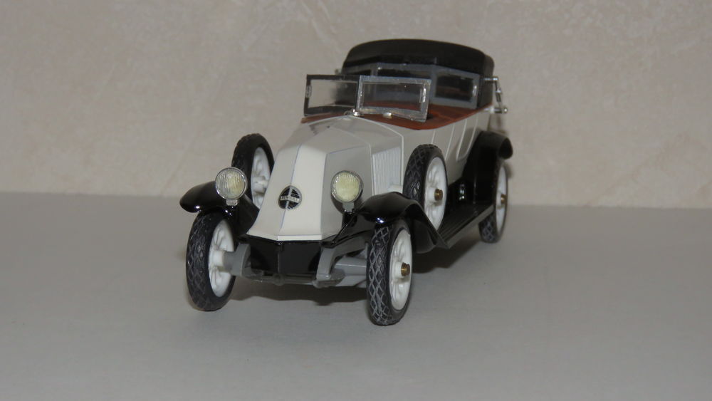 Voiture miniature Renault 1923 9 Gap (05)