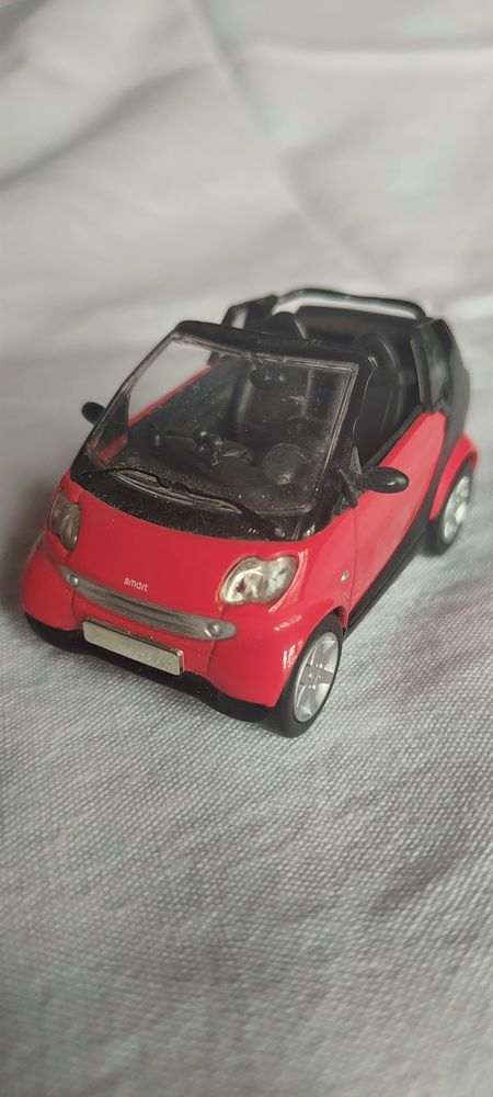 Voiture miniature smart cabriolet 10 Avermes (03)
