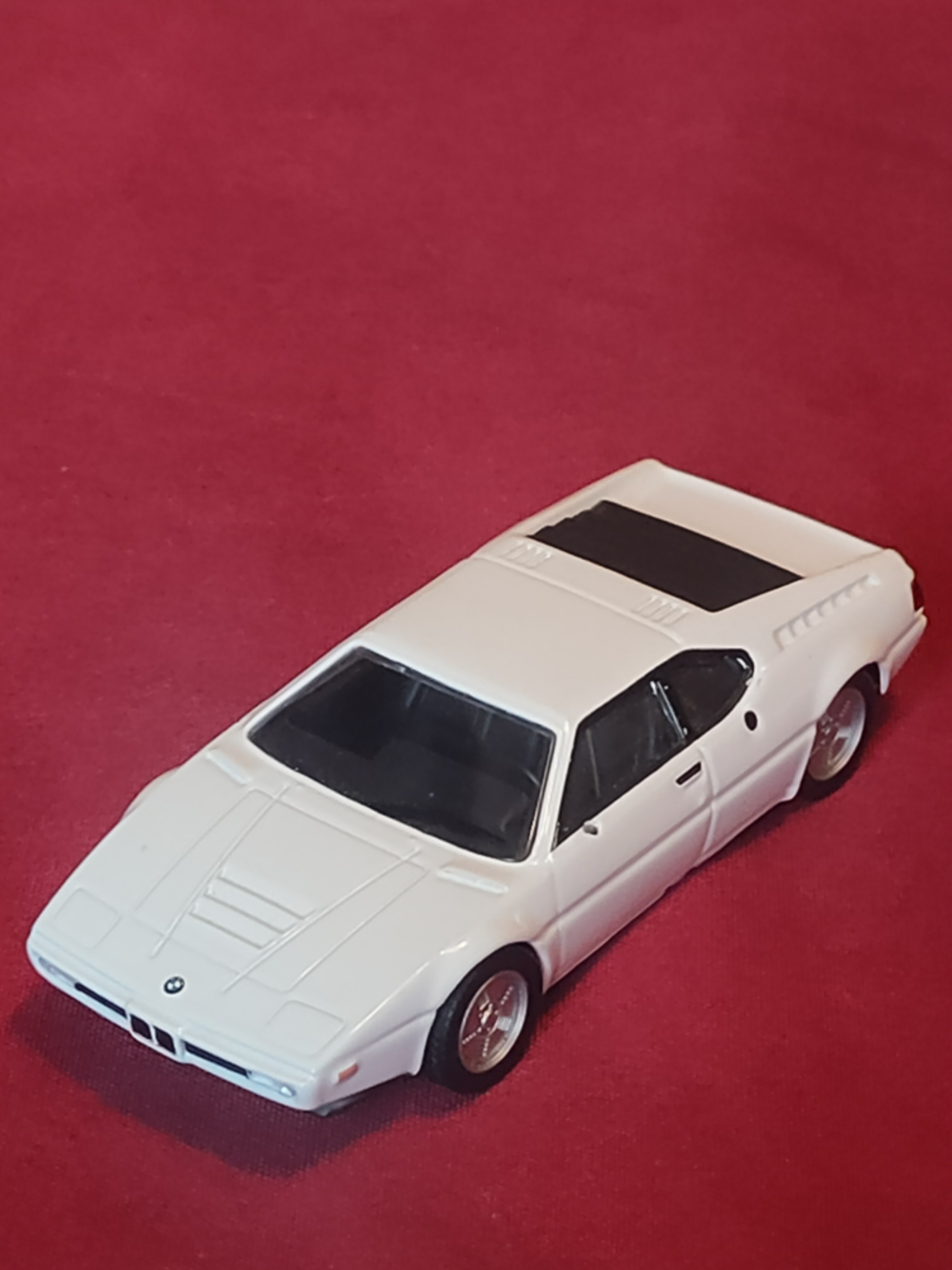 Voiture miniature BMW M1 10 Avermes (03)