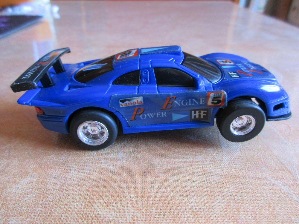 voiture pour circuit �lectrique
10 Grenoble (38)