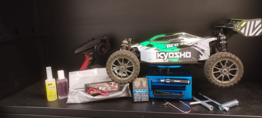 Voiture radiocommand�e 400 S�vres (92)