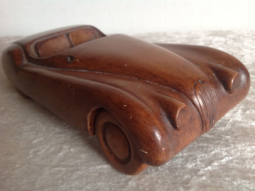 VOITURE R�TRO VINTAGE EN PLATRE IMITATION BOIS Envoi Possibl 45 Tr�gunc (29)