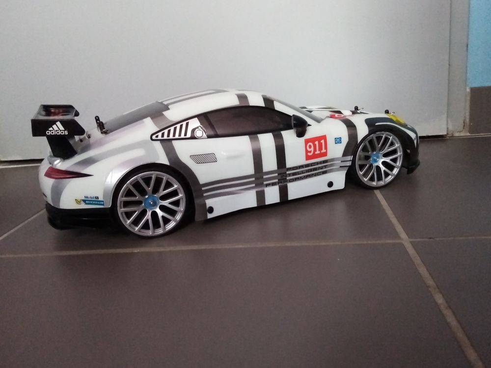 Voiture t�l�command� Porsche 95 Besse-sur-Issole (83)