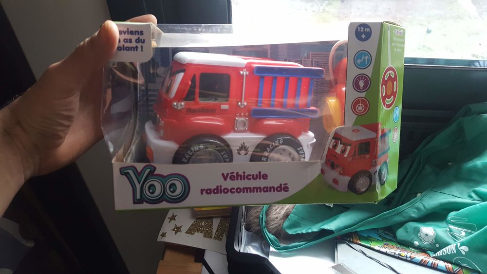 voiture t�l�command�e pour enfant 1 a 3 ans 15 Clichy-sous-Bois (93)