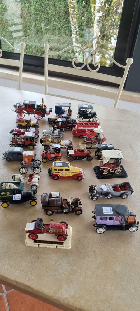 Lot de voitures de collection 400 Le Change (24)
