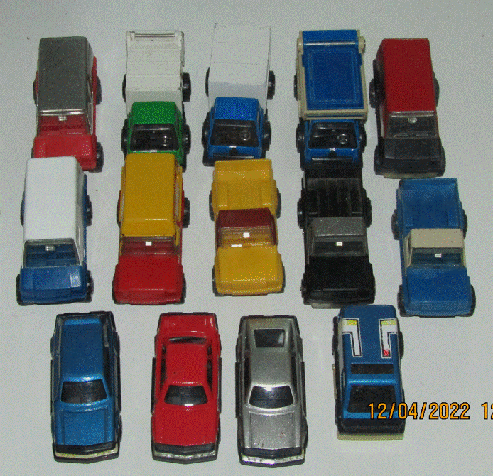 Lot de 14 voitures miniatures Tonka des ann�es 80 27 Ch�cy (45)