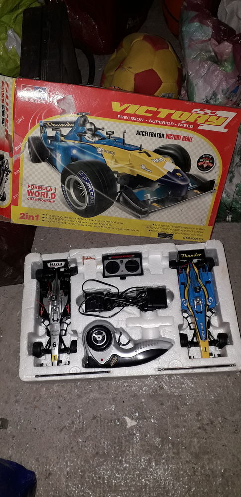 02 voitures Radiocommandes neuve 30 Marseille 15 (13)