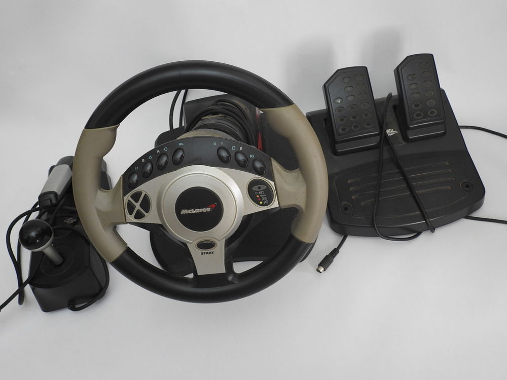 Volant, p�dalier et levier de vitesse 30 Arras (62)