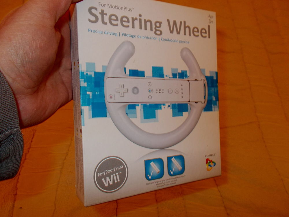 Volant Wii playfect steering wheel compatible motionplus.
16 La Crau (83)