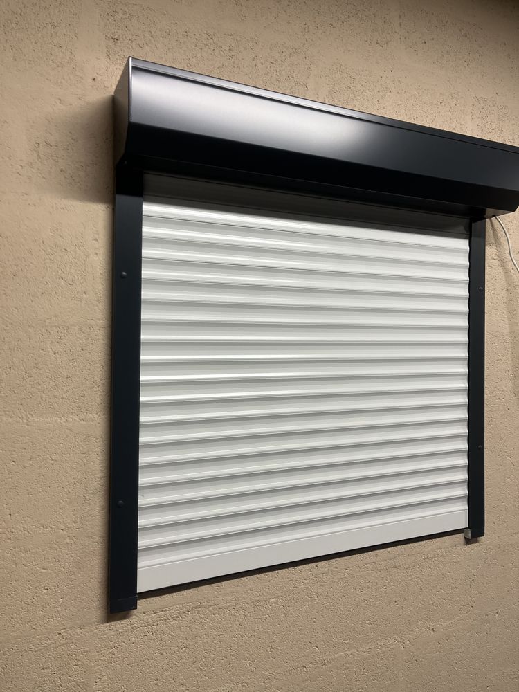 Volet roulant aluminium sur mesure 99 Villepinte (93)