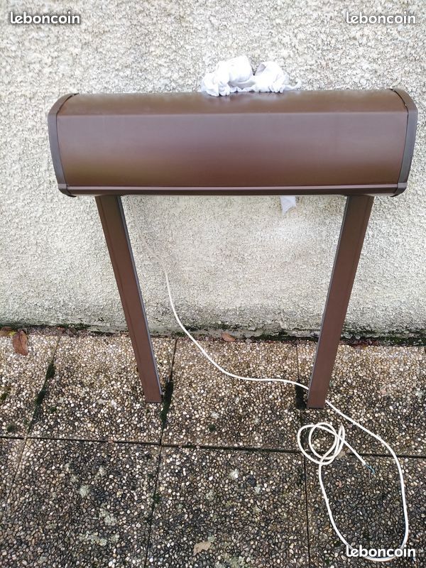 Volet roulant 78.5*59*18 70 Saint-Vallier (71)