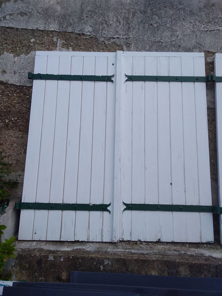 Volets battants en bois 19 Caveirac (30)