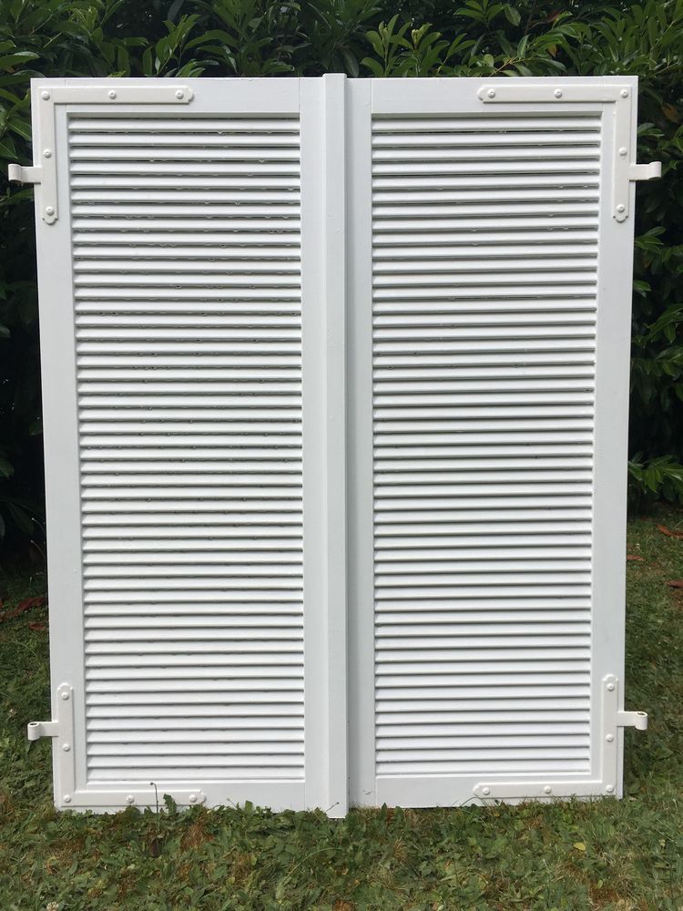 Volets battants persienn�s bois exotique peint en blanc 90 Poissy (78)