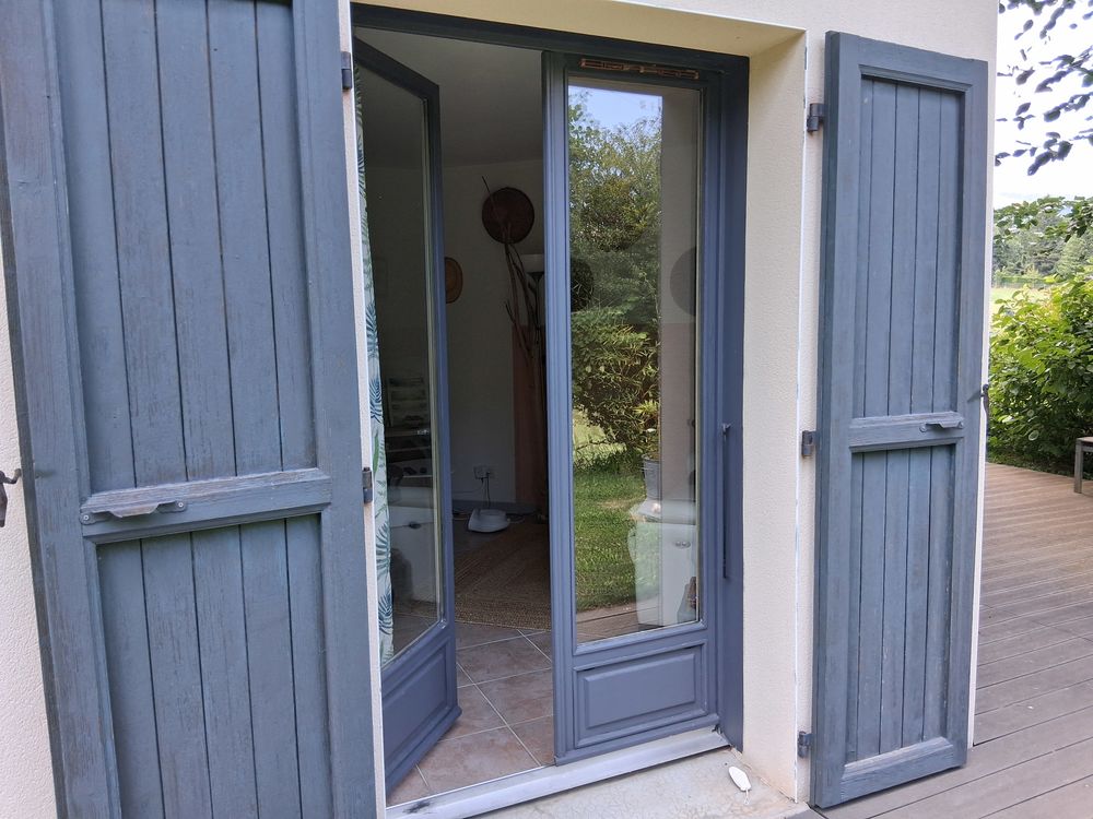 volets bois type dauphinoiis 250 Saint-Nizier-du-Moucherotte (38)