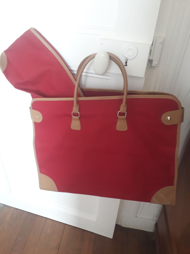 Sac de voyage avec une sacoche 8 Vert-le-Grand (91)