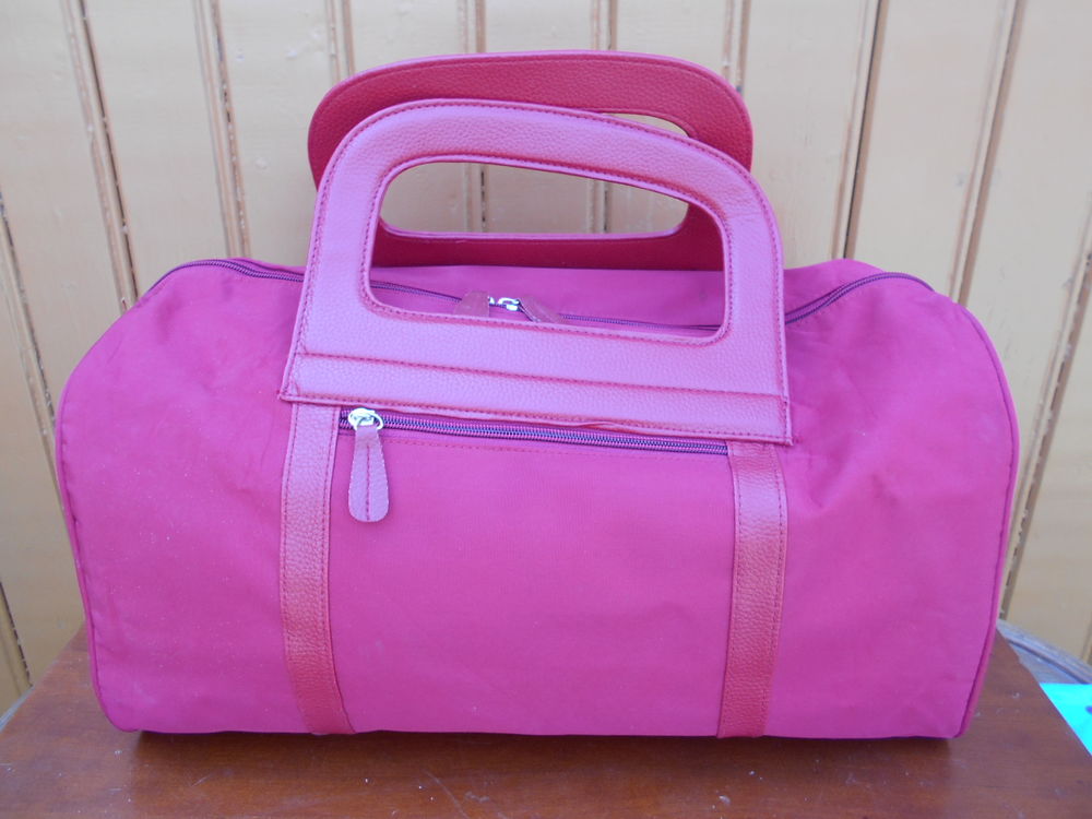 SAC de voyage rouge 10 Dammarie-les-Lys (77)