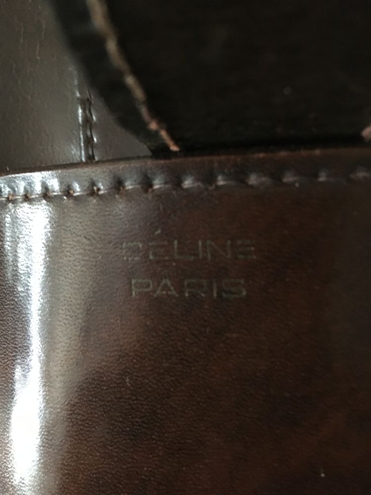 Sac de voyage vintage en cuir sign�  C�LINE Paris; 200 Le Pecq (78)