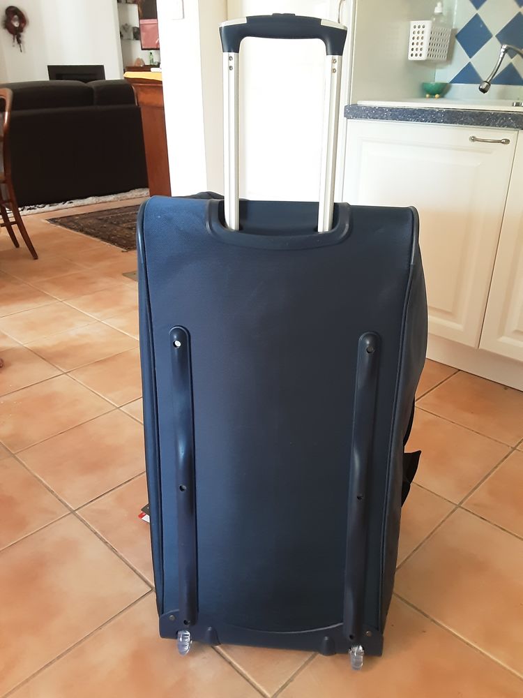 Sac de voyage 50 Besse-sur-Issole (83)