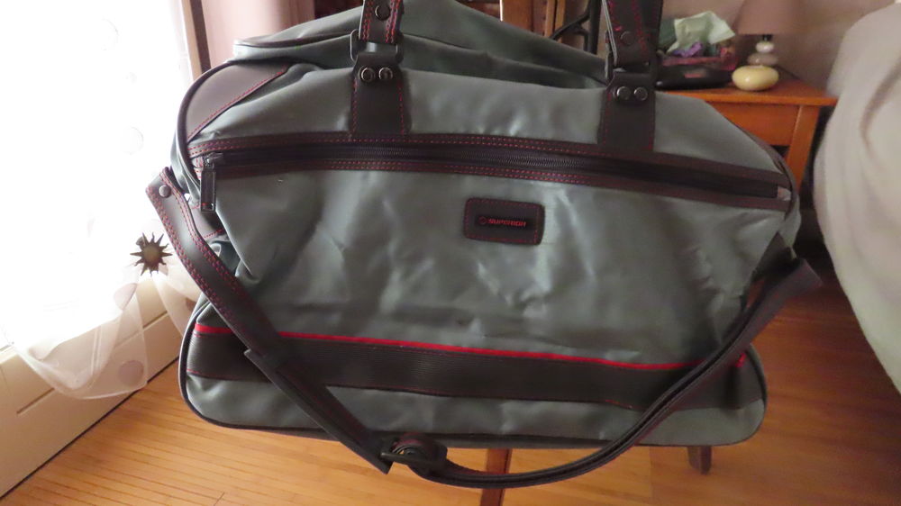 Sac Voyage 10 Le Crest (63)