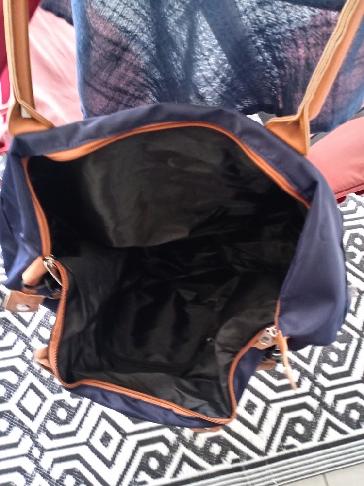 sac de voyage 20 Nice (06)